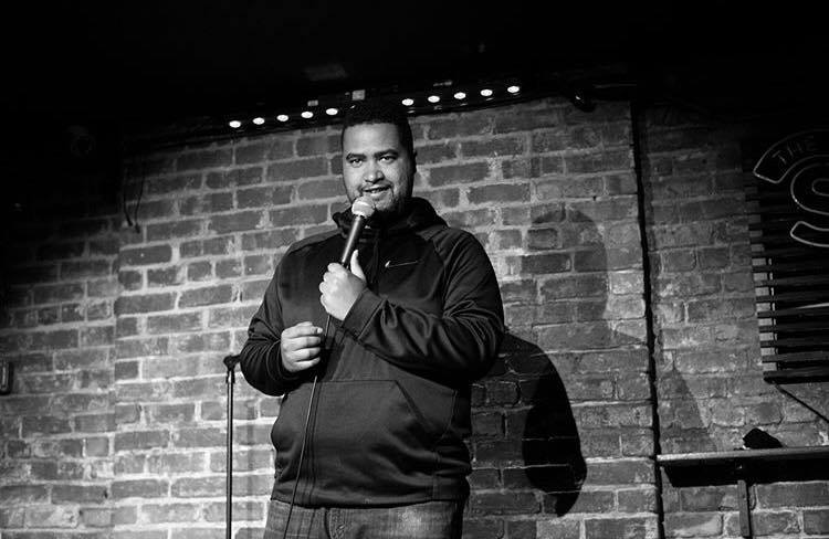 Eerste dinsdag Gratis Comedy Showcase & Happy Hour | De tussenstop