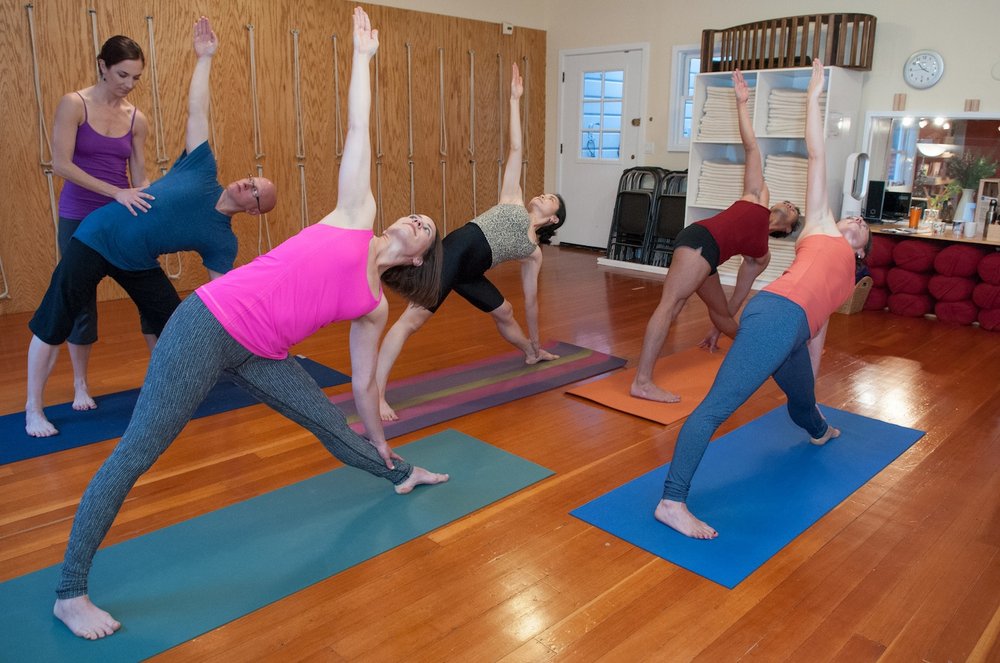 Gratis maandelijkse yogales voor beginners | SF
